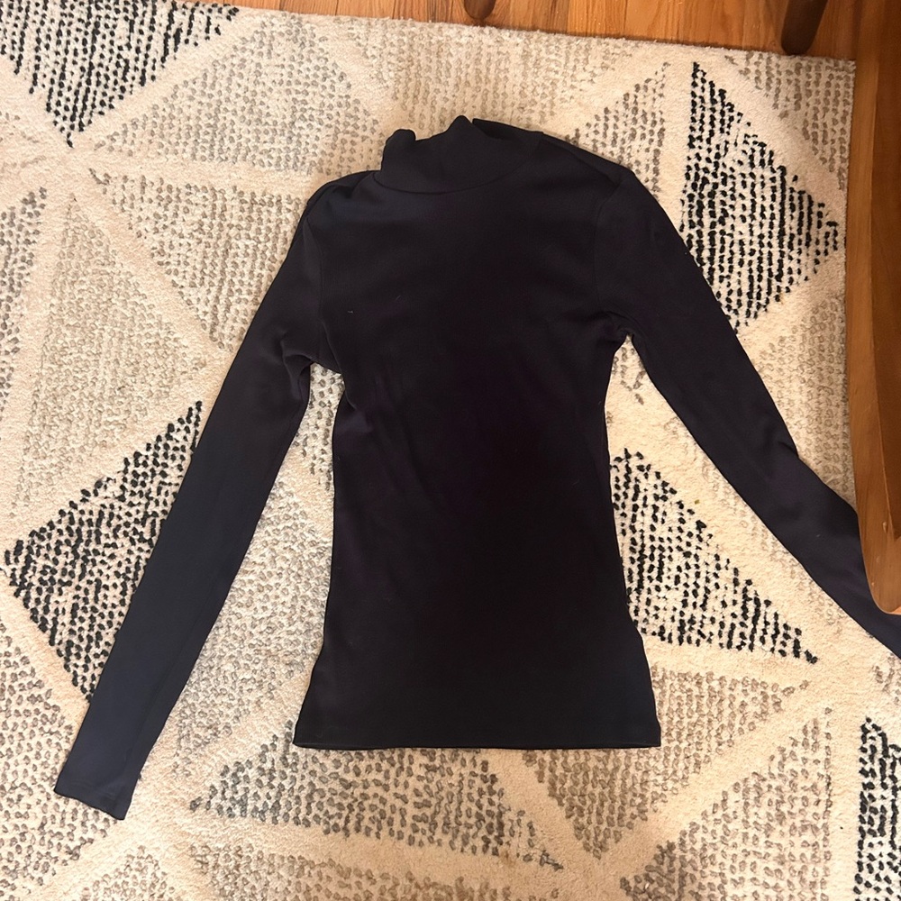 H&M: navy turtle neck
